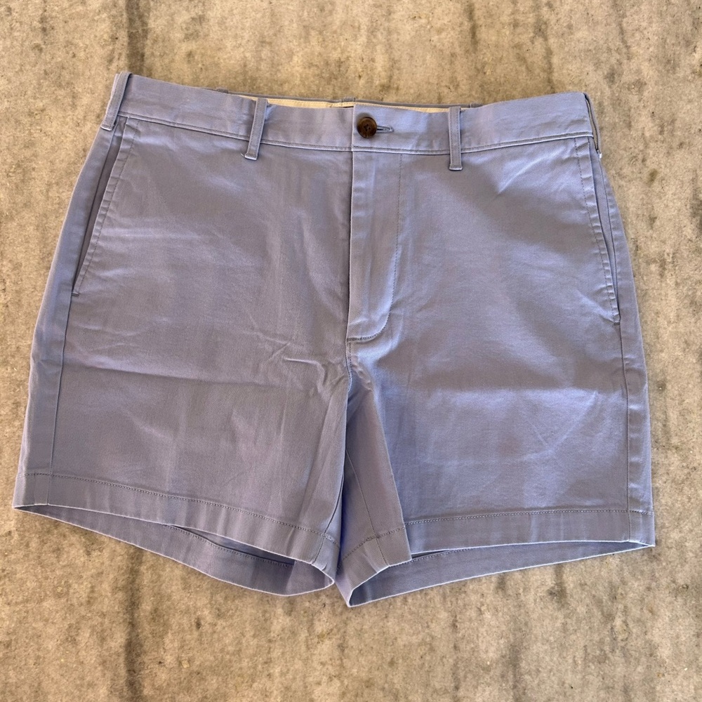 J Crew 5” Inseam Men’s Shorts Size33